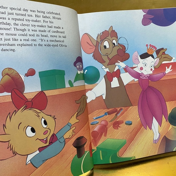 WALT DISNEY THE GREAT MOUSE DETECTIVE VTG 1987 COLLECTIBLE HARDCOVER BOOK 95p. - Picture 4 of 16